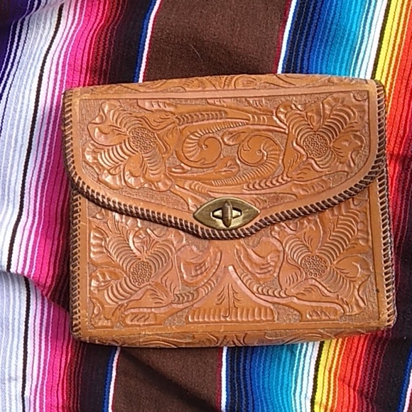 Handbags - Tooled leather western 👛